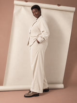 Curvy-Fashion-Berlin-Loved-by-Workwearjacket-Creme-II