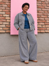 Curvy-fashion-berlin-Loved-workwearjacket-denimblackstripe-I