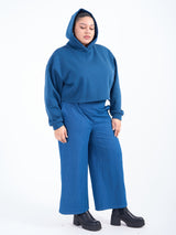 Loved-by-les-soeurs-shop-Perfect-hoodie-cropped-blau-IQ