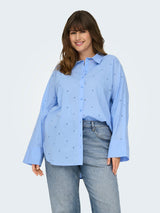 only-carmakoma-bluse-mit-lochstickerei-hellblau-plussize-curvyfashion-berlin-15345147-I