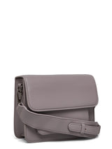 plus-size-berlin-hvisk-cayman-heather-I