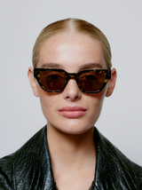 plus-size-berlin-kjaerbede-kaws-yellow-IV