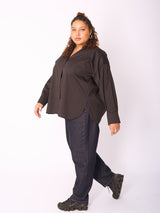 plus-size-berlin-loved-by-les-soeurs-shop-Criss-Cross-Shirt-Schwarz-III