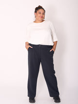 plus-size-berlin-loved-by-les-soeurs-shop-Perfect-Pants-Twill-Schwarzblau-II