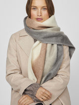 Flauschiger Schal mit Farbverkauf - Grau/Braun/Beige