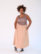 Curvy-Fashion-Berlin-Midi-flow-skirt-camel-IV
