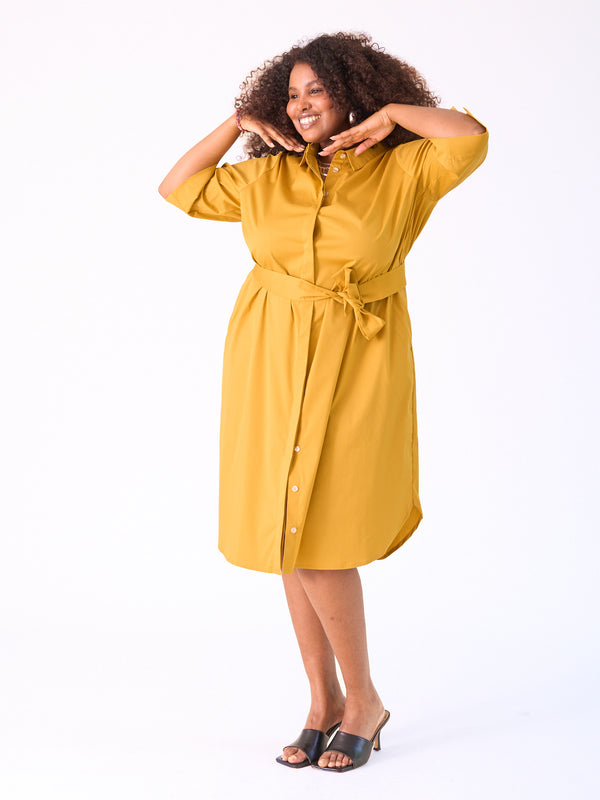 Curvy-Fashion-Berlin-Simplicty-Shirt-Ocker-III