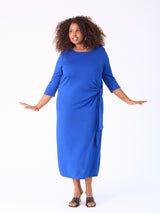 Curvy-Fashion-berlin-drapedress-royalblau-IÖ