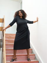 Curvy-Fashion-berlin-drapedress-schwarz-I.