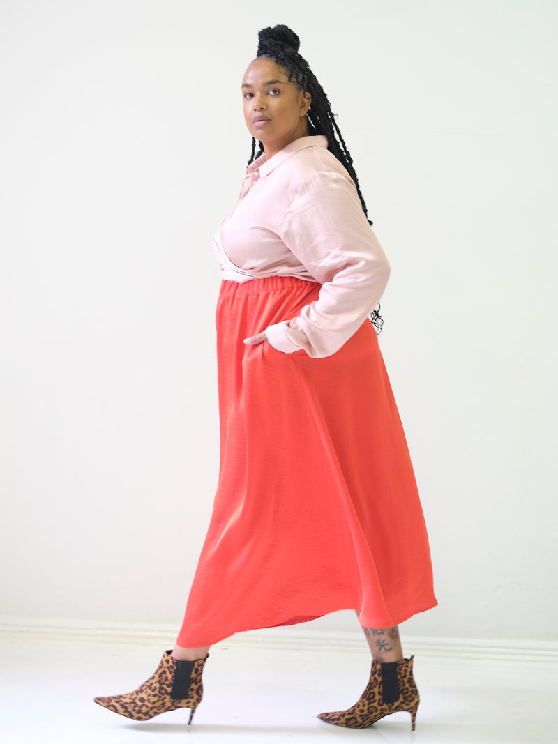 Curvy-fashion-Hamburg-Les-soeurs-shop-Fluid-skirt-Orange-IV