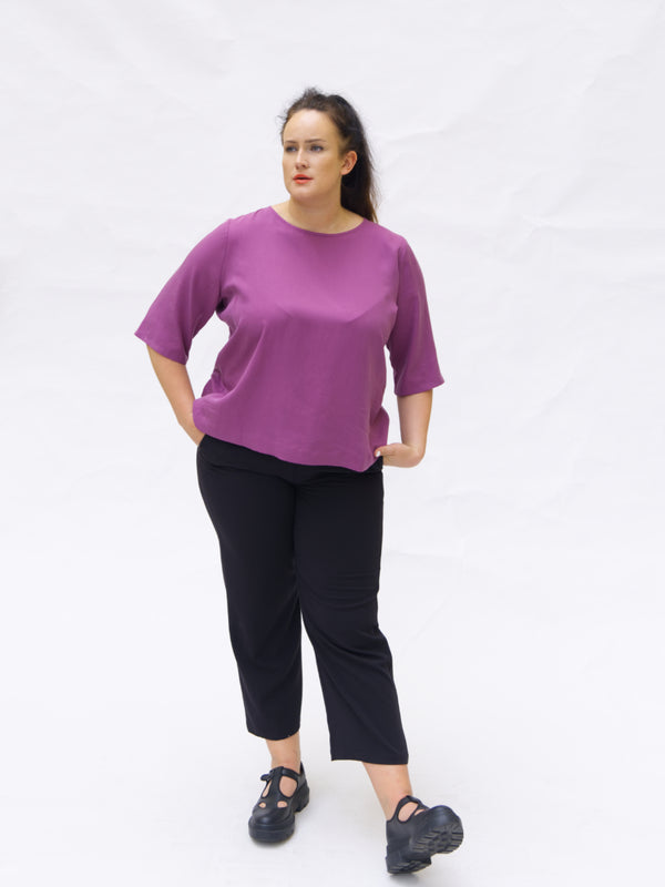 Loved-by-les-soeurs-shop-Perfect-Pants-Blau_IVI