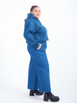 Loved-by-les-soeurs-shop-Perfect-hoodie-cropped-blau-IW