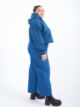 Loved-by-les-soeurs-shop-Perfect-hoodie-cropped-blau-IR