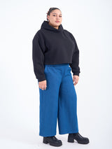 Loved-by-les-soeurs-shop-Perfect-hoodie-cropped-schwarz-IR