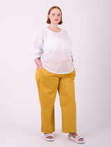Loved-by-les-soeurs-shop-curvy-fashion-berlin-Perfect-Pants-riva-Currygelb-IÄ