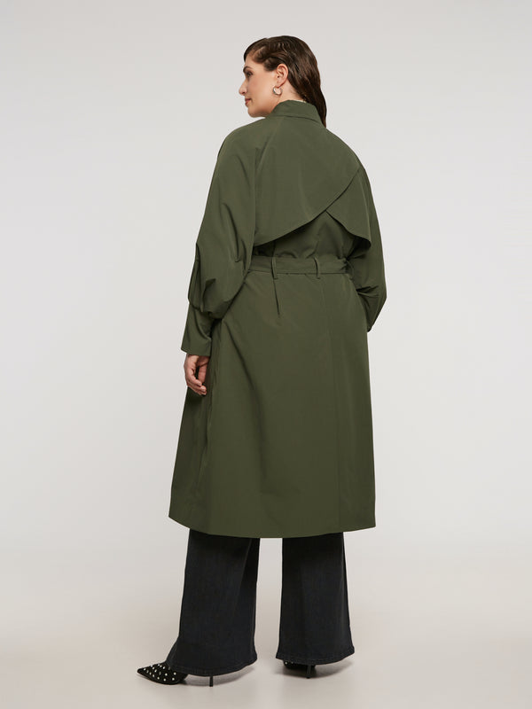 MAT.-FASHION-8403.4023-Plussize-curvy-fashion-grün-trenchcoat-berlin-II