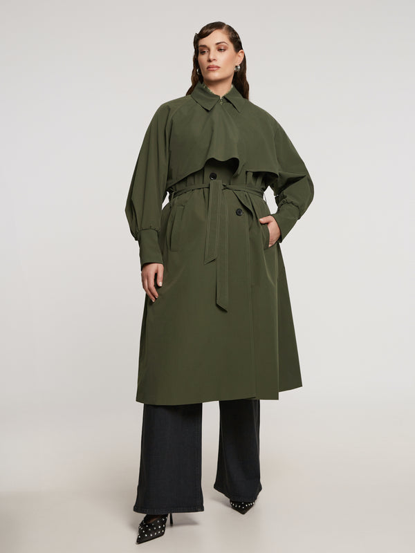 MAT.-FASHION-8403.4023-Plussize-curvy-fashion-grün-trenchcoat-berlin-I