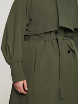 MAT.-FASHION-8403.4023-Plussize-curvy-fashion-grün-trenchcoat-berlin-VIII