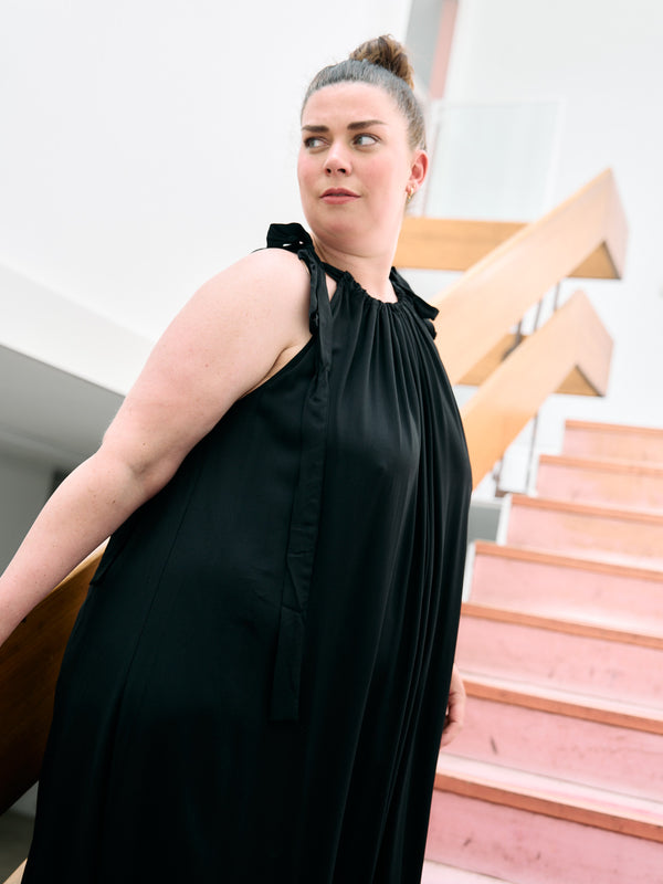 Mat-plus-size-fashion-Berlin-Kleid-II