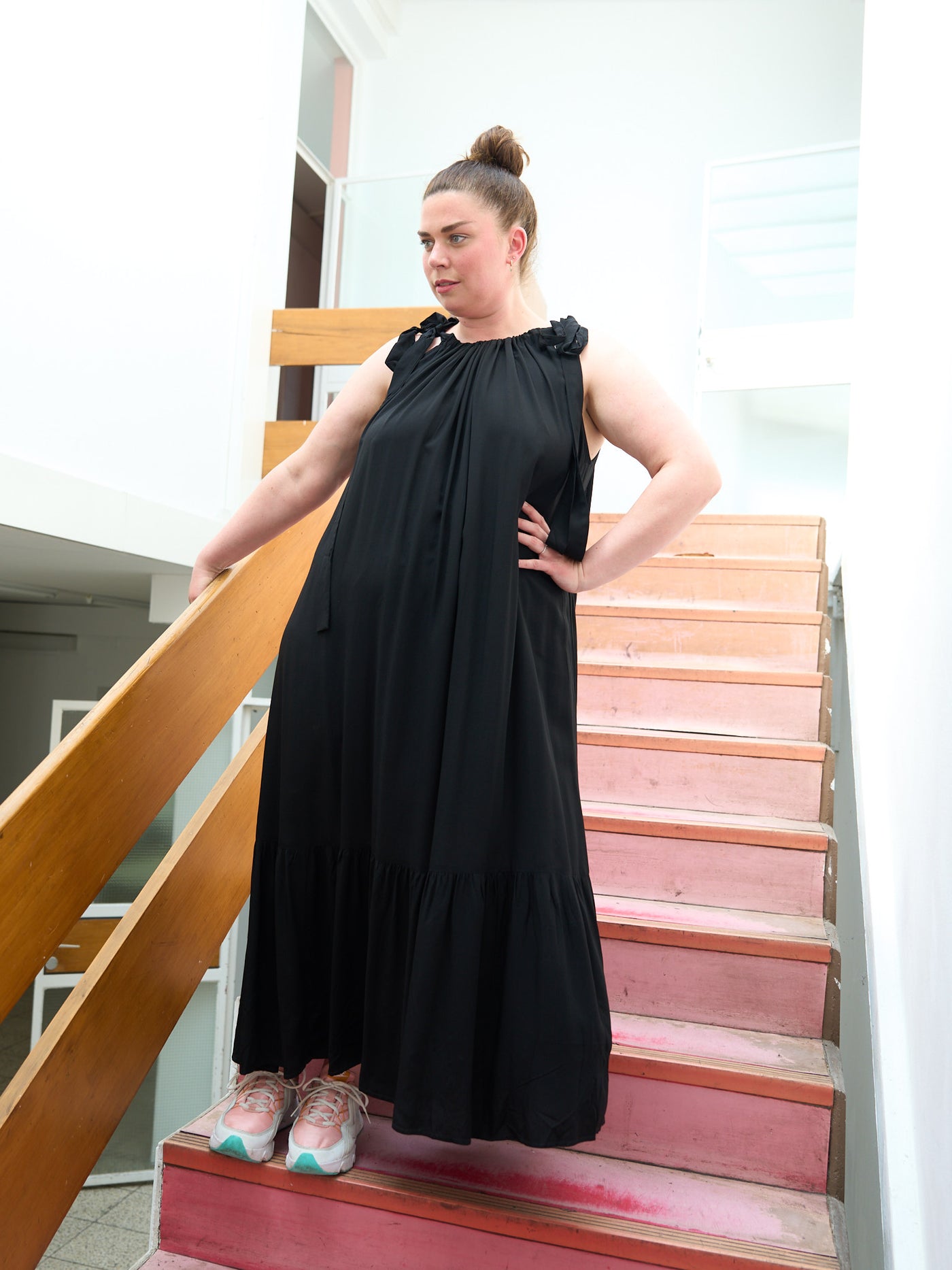 MAT. | ONLINE & in Berlin | Elegant maxi dress made of viscose | Black Les Soeurs Shop MAT. | ONLINE & in Berlin | Elegant maxi dress made of viscose | Black Les Soeurs Shop