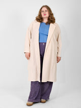 Mode-grosse-grössen-berlin-trenchcoat-creme-I.;