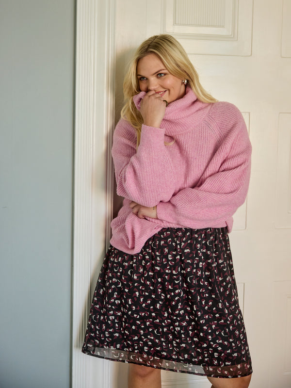 ONLY-CARMAKO-15363277-rollkragen-pullover-rosa-plussize-curvy-berlin-II