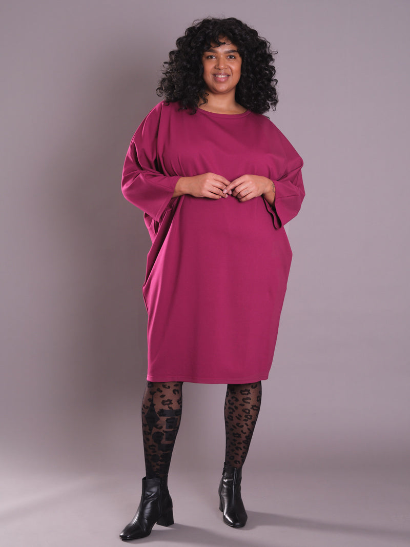 Plus-size-fashion-Loved-Sweaterdress-Cerise-II