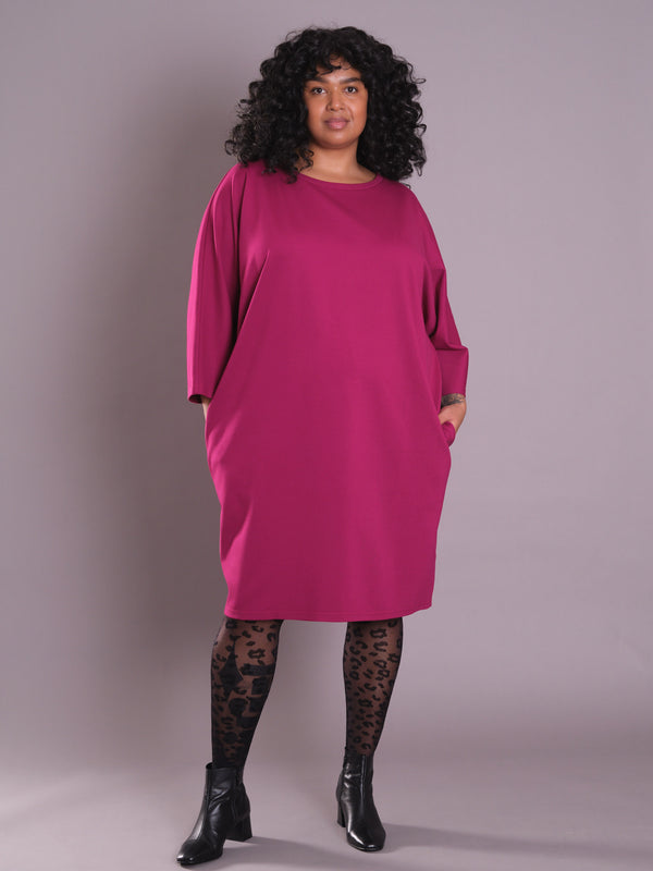 Plus-size-fashion-Loved-Sweaterdress-Cerise-I