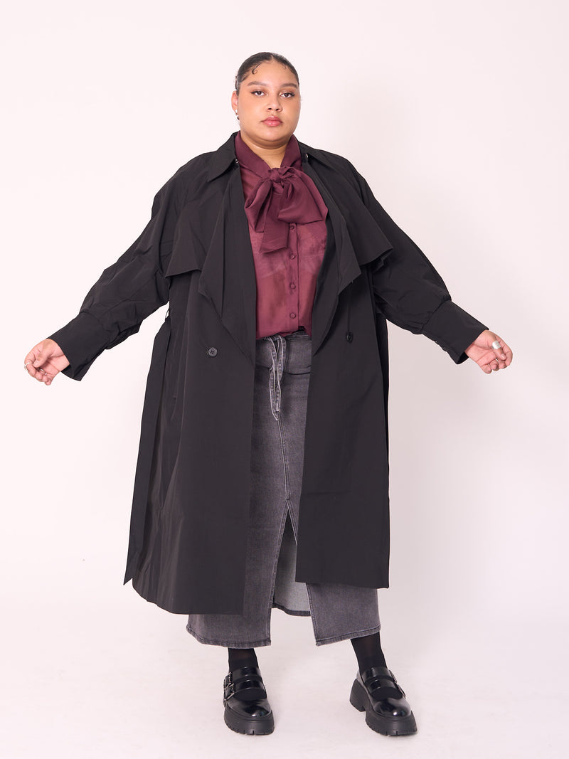 Plus-size-fashion-berlin-Mat-Mantel-ILK