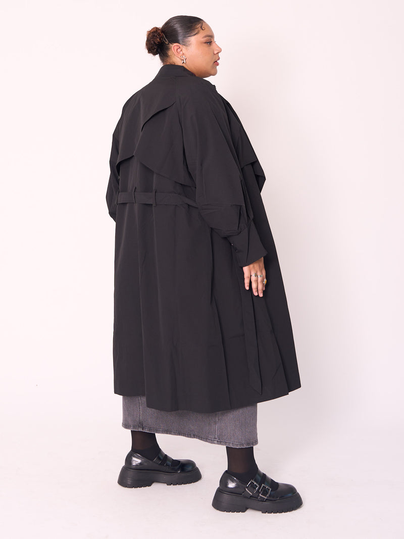 Plus-size-fashion-berlin-Mat-Mantel-IÖL