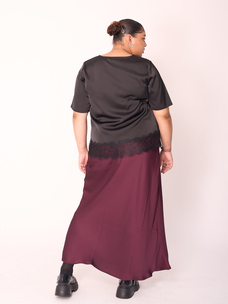 Plus-size-fashion-berlin-Mat-satinrock-bordaux-IL