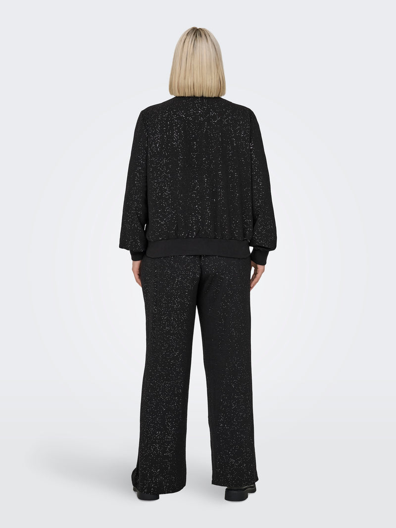 Plus-size-fashion-berlin-ONLY-CARMAKO_FallWinter2024_4610576_15334520_3-ü