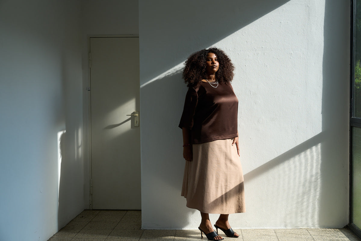 Plus-size-fashion-berlin-Square-top-allegro-chocolate-I