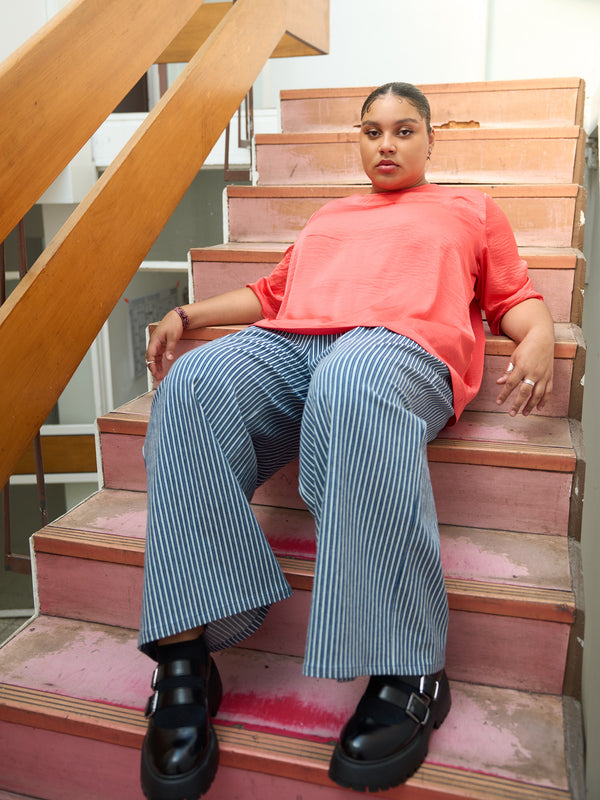 Plus-size-fashion-berlin-Square-top-coral-I.