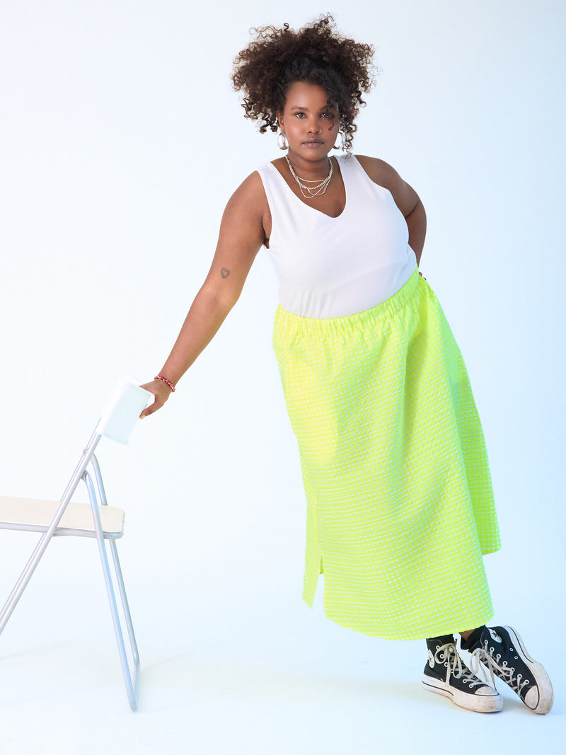 Plus-size-fashion-berlin-midiflowskirt-vichy-gelb-I