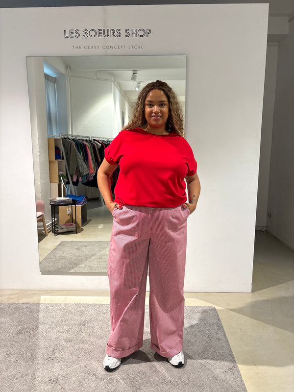 loved-by-les-soeurs-shop-marlene-hose-stripes-denim-rot-weiss-plussize-curvy-berlin-I