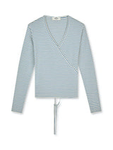 mads-norgaard-gestreiftes-v-neck-wickel-top-plussize-curvy-fashion-berlin-I