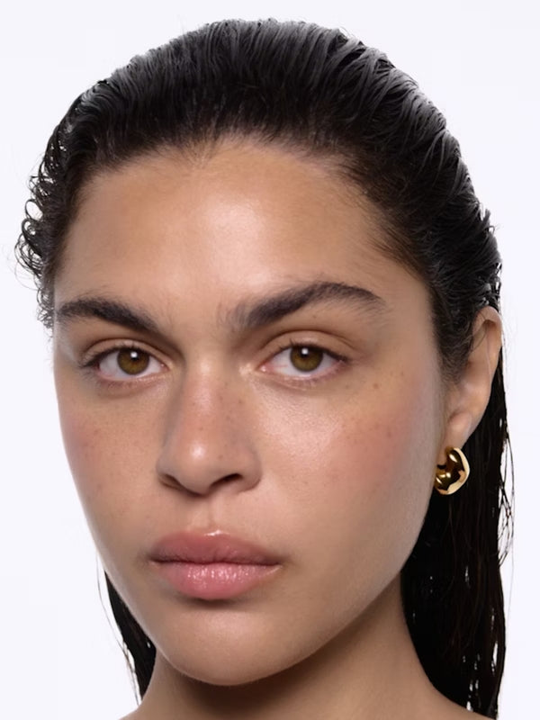 maria-black-saddle-ohrring-small-gold-schmuck-berlin-IV