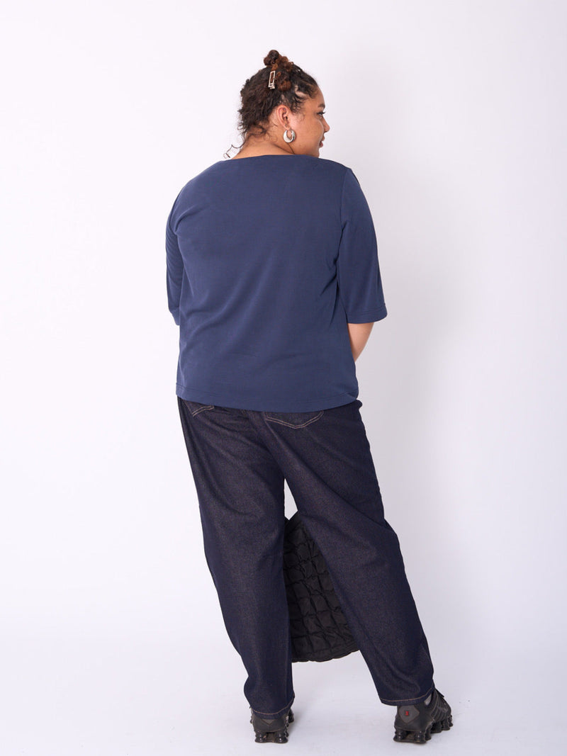 plus-size-berlin-loved-by-les-soeurs-shop-Square-Top-Modissimo-Dunkelblau-IV