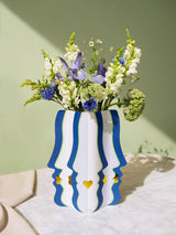plus-size-berlin-octaevo-beso-paper-vase-II