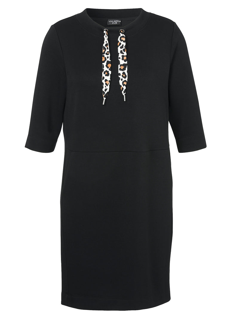 Sweaterdress mit Leo-Details - Schwarz