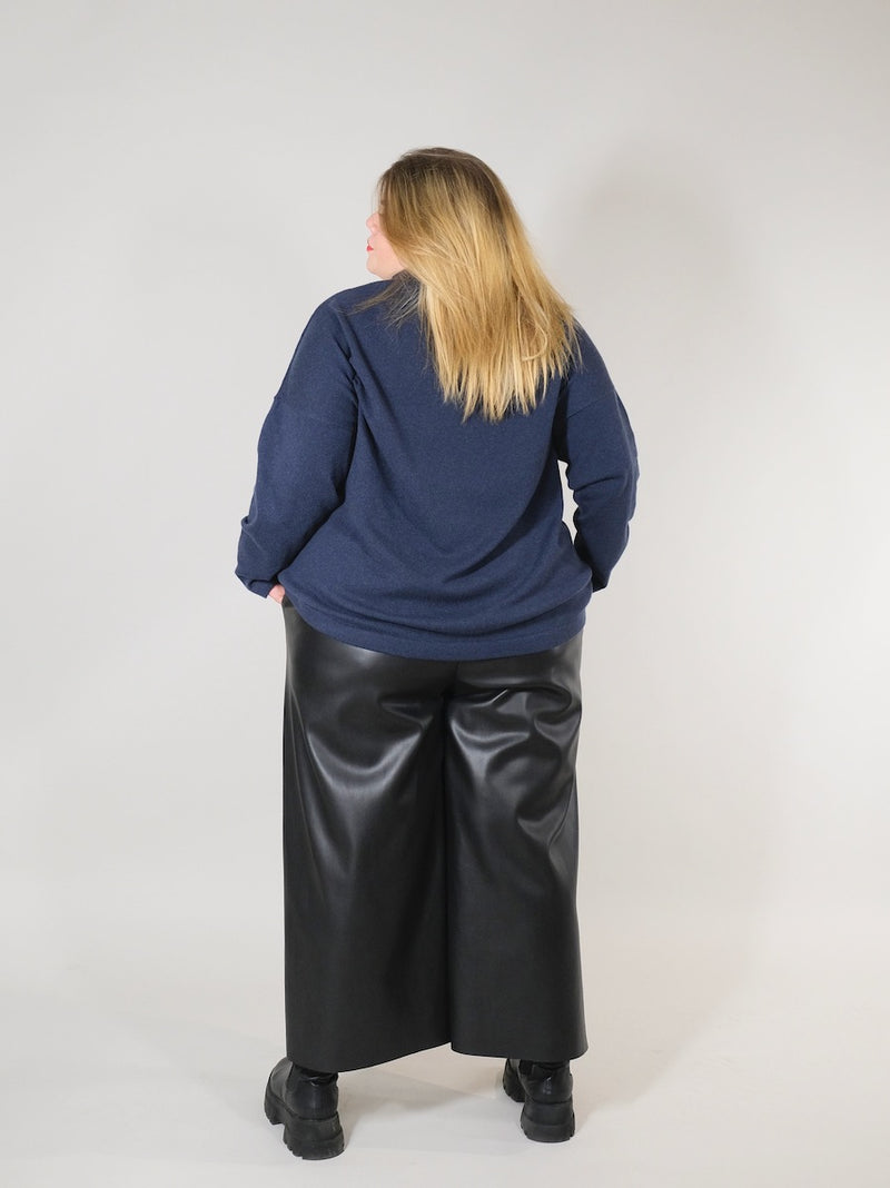 Loved-by-les-soeurs-shop-Kaschmirpullover-Dunkelblau-IV