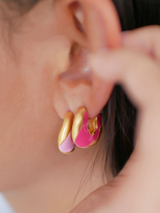 Chunky hoop earrings "Amelia" with color highlight - gold/pink